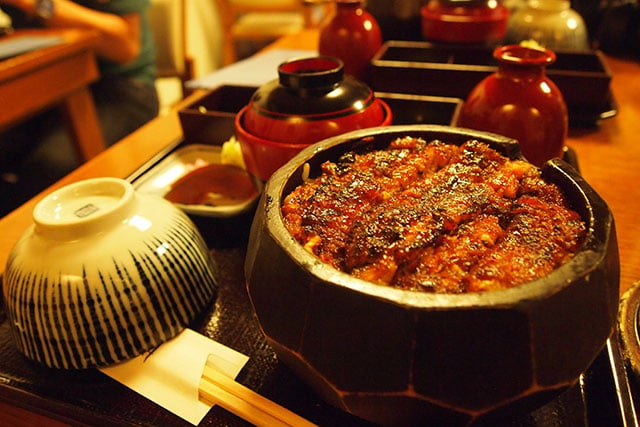 熱田蓬萊軒 (總店)