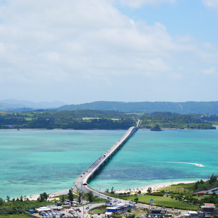 絶景スポットから幻想的な風景を満喫できる大会『第10回記念 古宇利島マジックアワーRUN in今帰仁村』