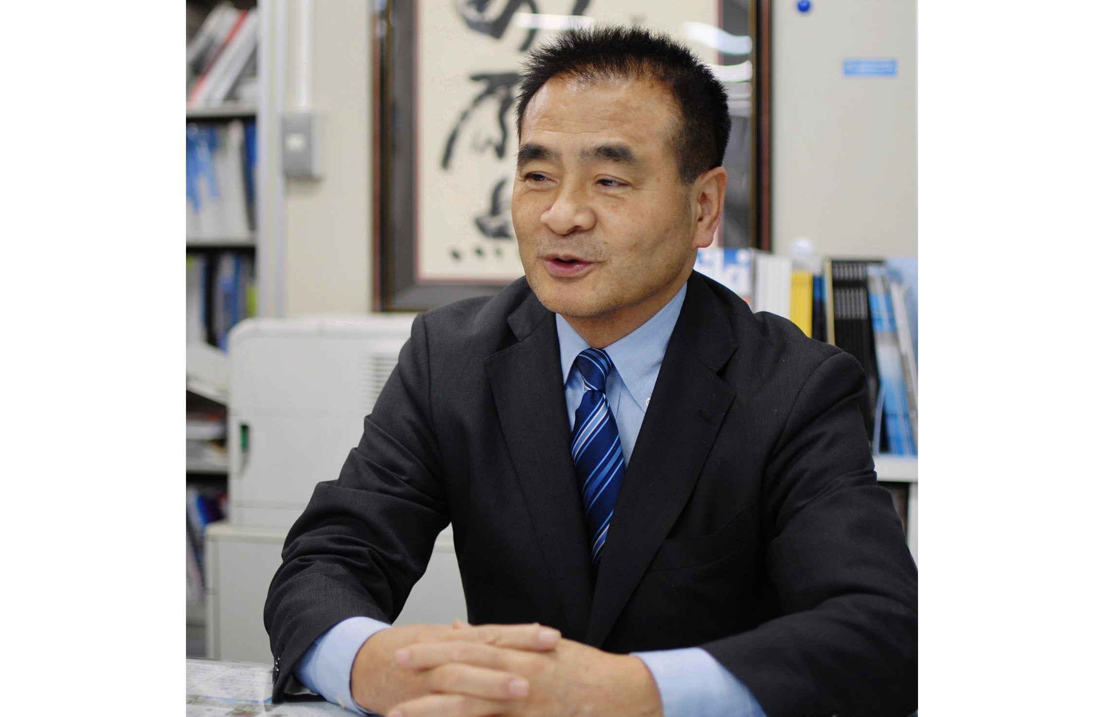 西 智彦様