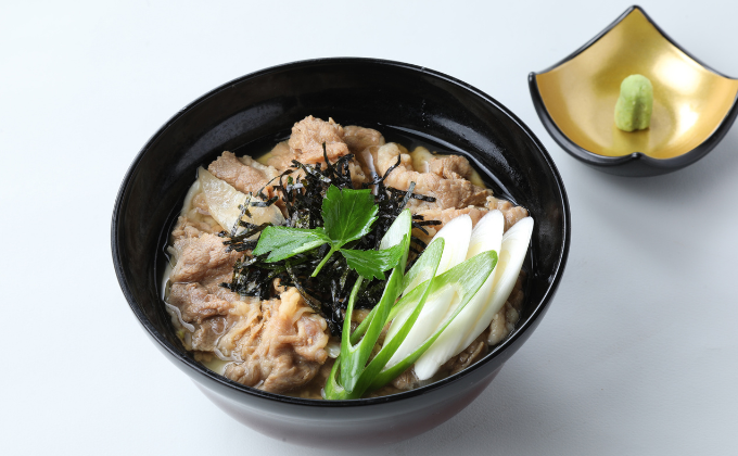 和牛肉拼盛り刀削麵 
