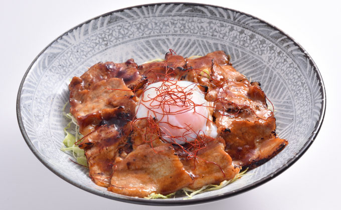 烤国产猪肉五花肉饭(配味噌汤)